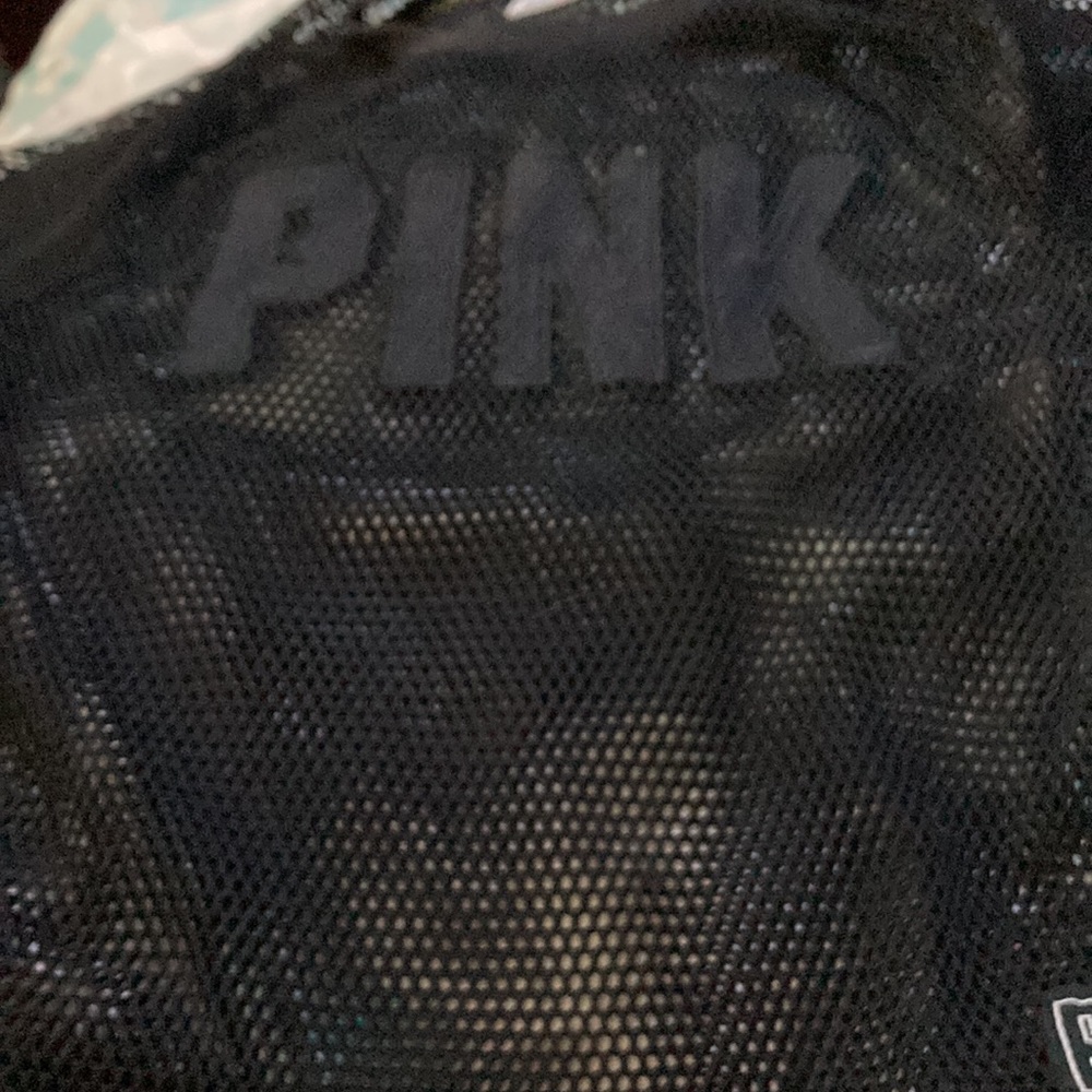 VS PINK FISHNET TOP🖤 - Picture 8 of 8